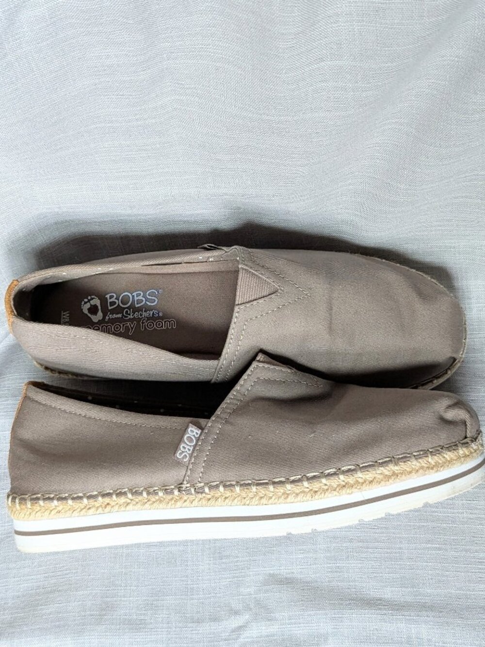 SKECHERS BOBS BREEZE SLIP ON ESPADRILLE SHOES WOMENS SIZE 8.5 TAUPE